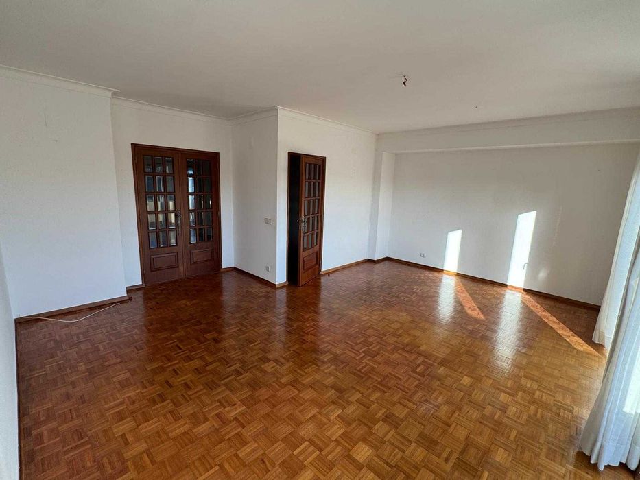 Apartamento T3 || Centro de Leiria