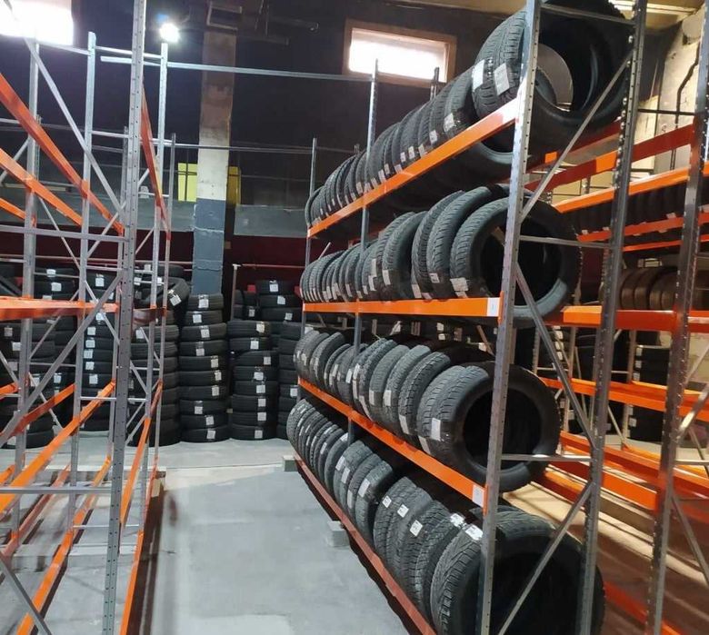 Поличні стелажі на склад. Підсилені. Стелажі для шин, коліс. Металеві