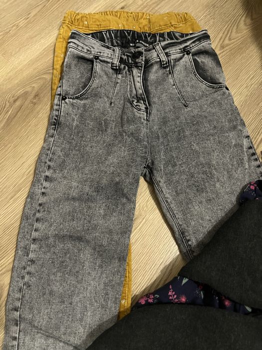 Пакет одягу на дівчинку 122-128 р.