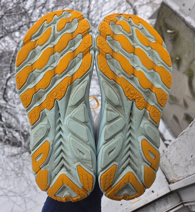 42.5р Hoka Clifton 8 жіночі кросівки