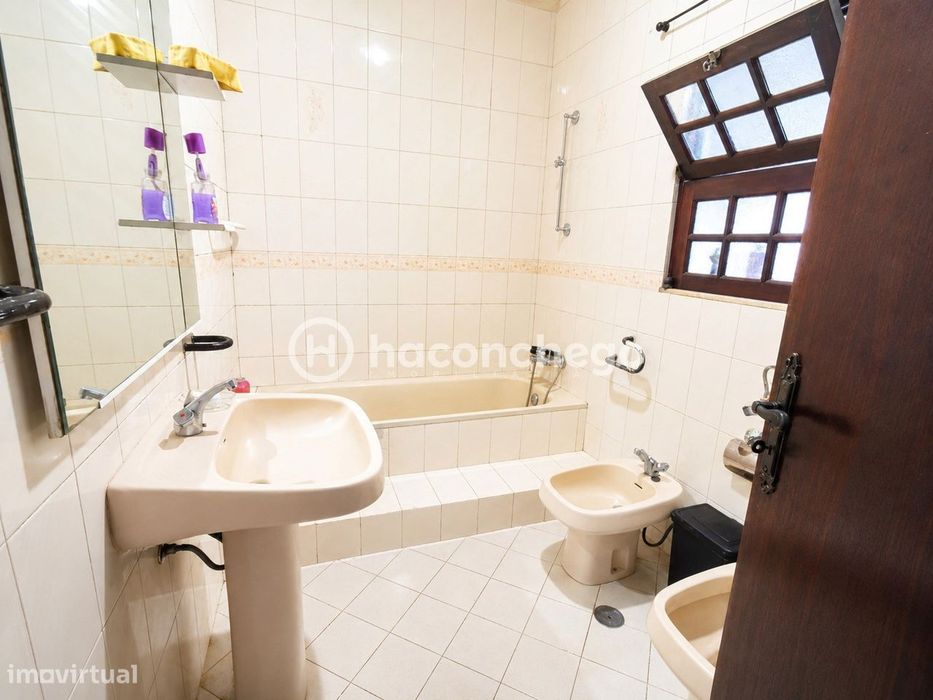 Moradia Rústica com 550 m² de terreno em Vila Cova, Barcelos