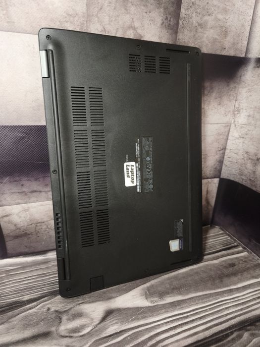 Dell 5300 13.3 FHD IPS i7 8665 16 ram 256 NVme Good Battery ноутбук