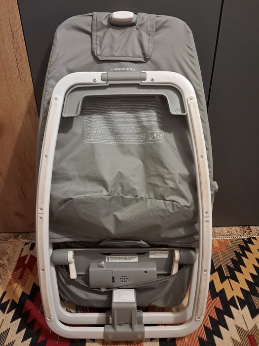 Шезлонг Joie з мобілем