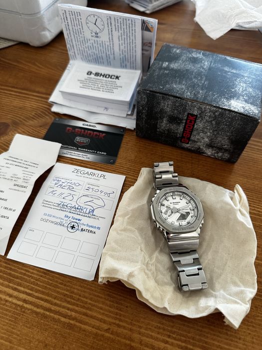 Zegarek Casio G-Shock GM-2110D