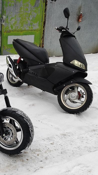 Скутер Aprilia area 51