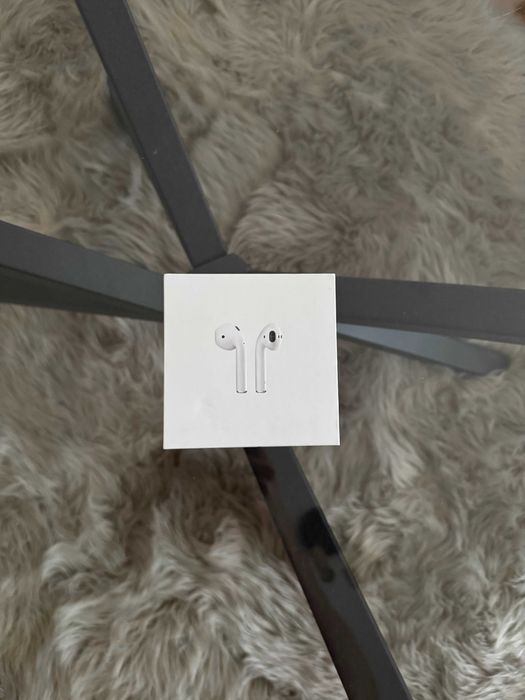 Apple AirPods 2 A2032 MV7N2ZM/A - uszkodzony mikrofon