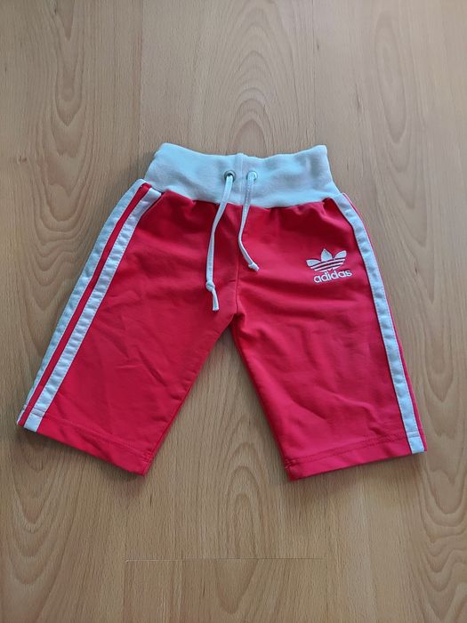 Krótkie spodenki Adidas roz.80-86 , szorty , bermudy