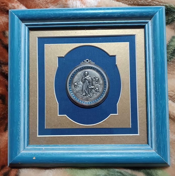 Medalha da N. Sra da Conceição de prata, antiga, para quarto de bebé