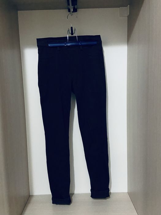 Джинсы женские  Бренд Uniqlo Размер 44