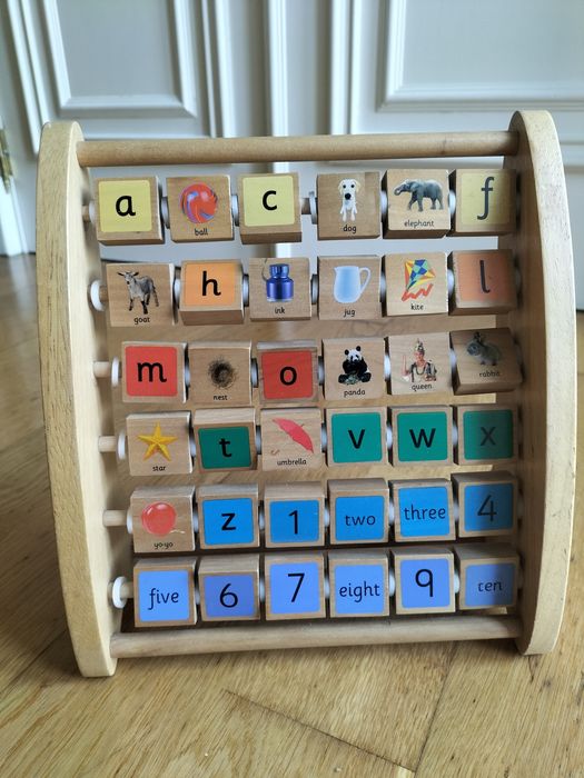 Ábaco de madeira educativo - Abecedário e Números em inglês
