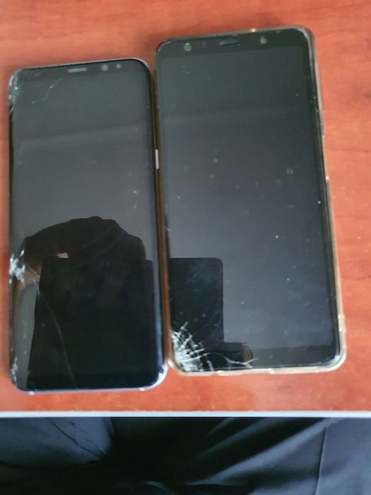 2 telemóveis Samsung a funcionar parcialmente