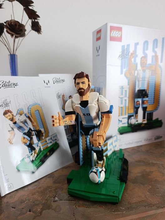 LEGO® Editions #43015 Lionel Messi – Lenda do Futebol
