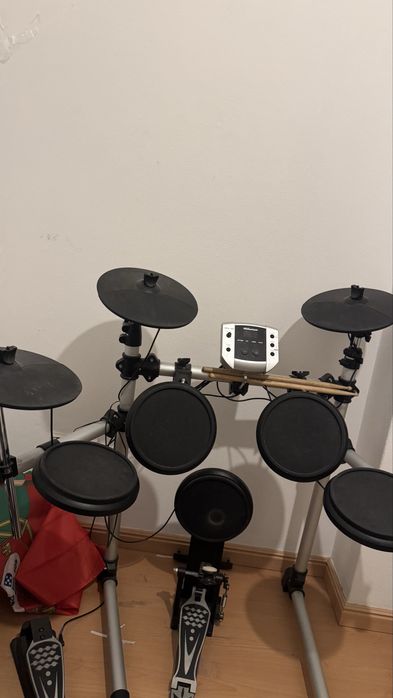 Bateria eletronica Millenium MPS-100