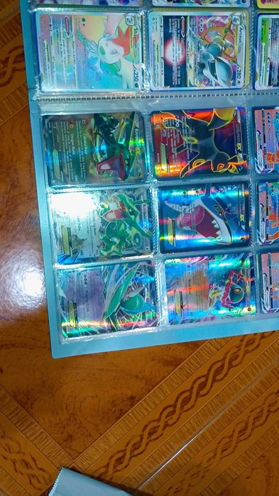 Cartas Pokémon  brilhantes