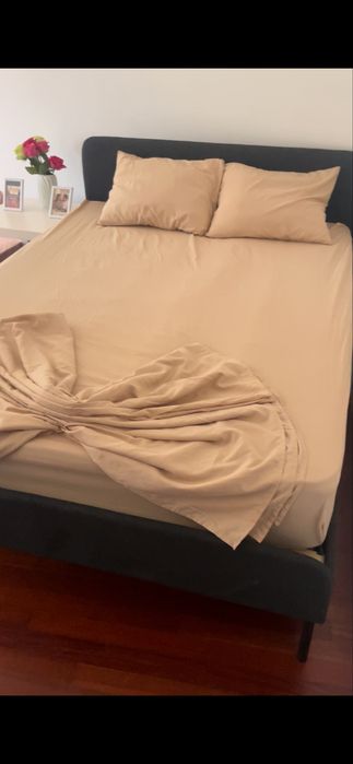 Cama ikea nova com colção