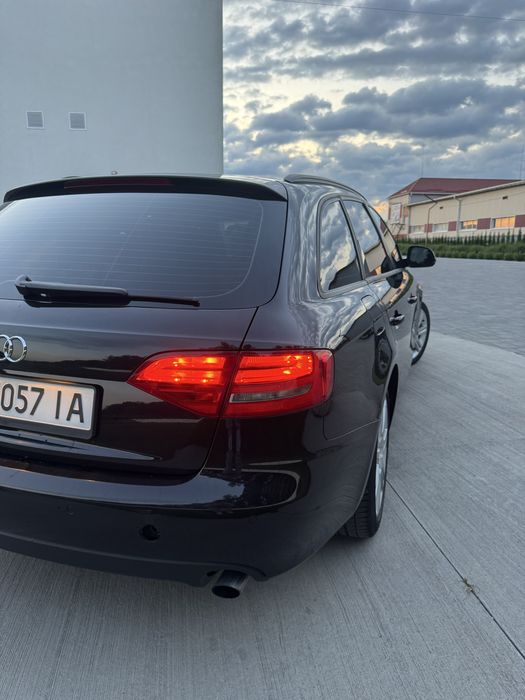 Продам Audi A4 B8 2009 2.0 TFSI