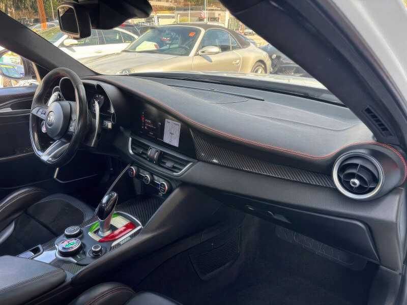 2018 Alfa Romeo Giulia Quadrifoglio