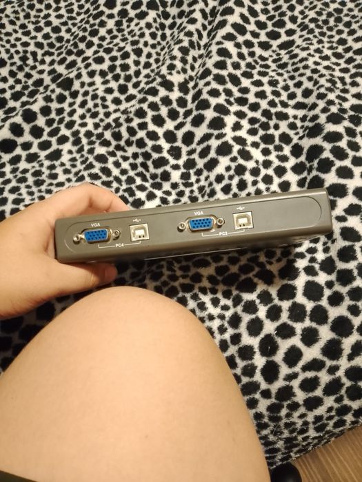 Продам робочий  D-Link 4-Port KVM