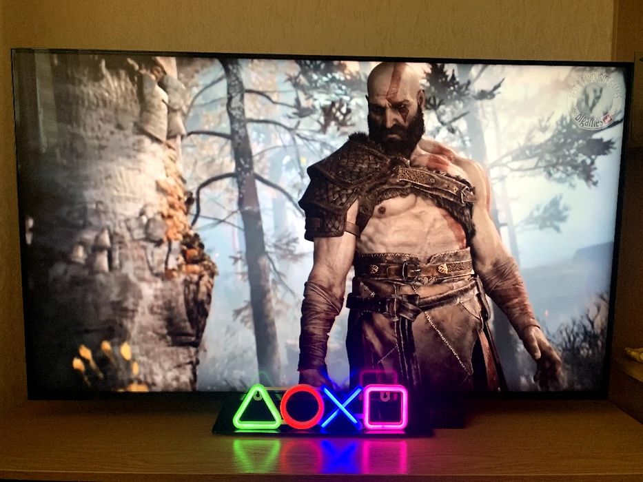 Неоновая вывеска  ps2,ps3,ps4,ps5,очень яркая