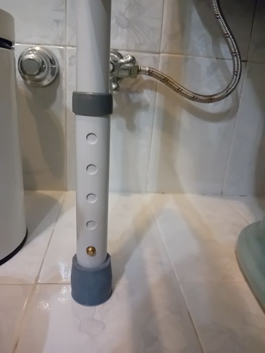 Apoio de WC ajustável MOPEDIA64550576041985122
