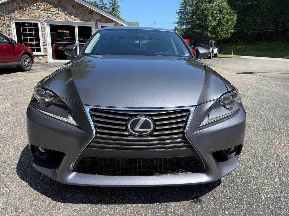 Lexus IS 300      2016