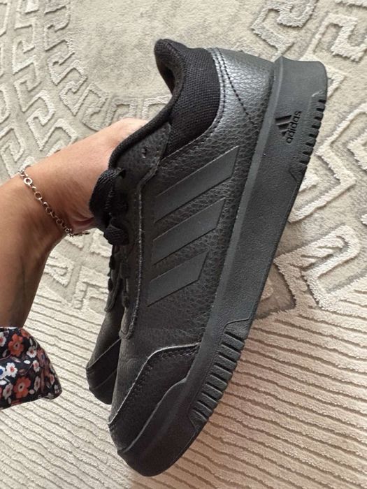 Кросівки дитячі adidass