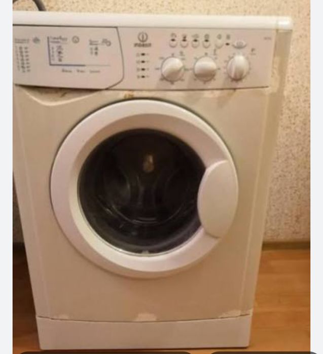 НА ЗАПЧАСТИНИ, Indesit Wil 125, Italy