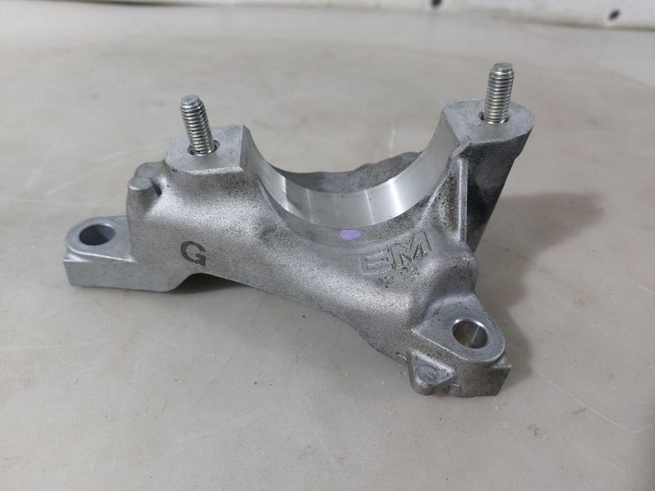 MAZDA CX-3 15- Кронштейн промежуточного вала 2.0 / Мазда Сх-3