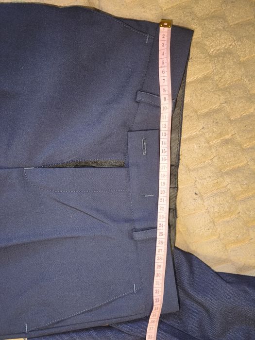 Продам шкільний костюм на 9-10 років