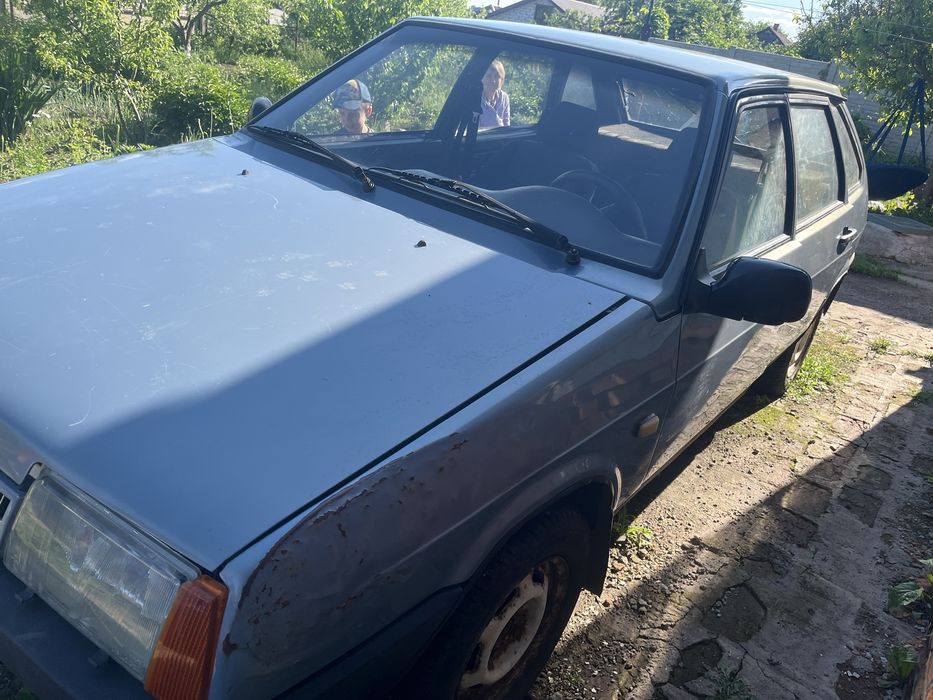Продам машину ВАЗ 21093