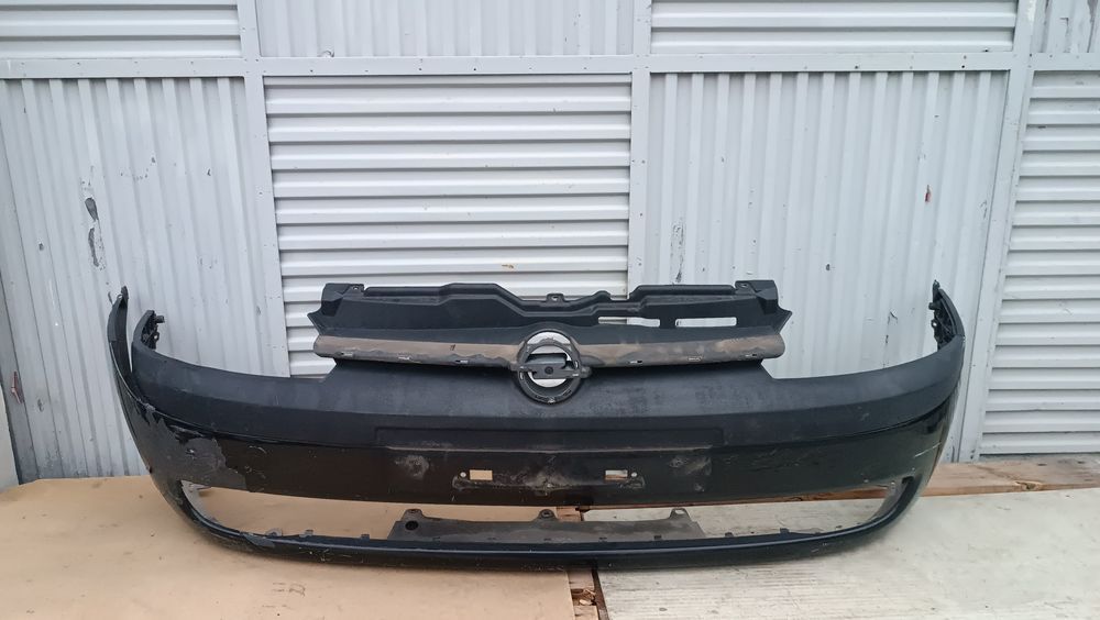 Vendo parachoque de frente Opel corsa C ano 2001/04