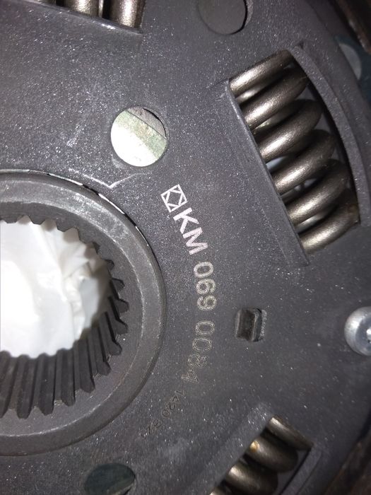 Диск сцепления km0690084