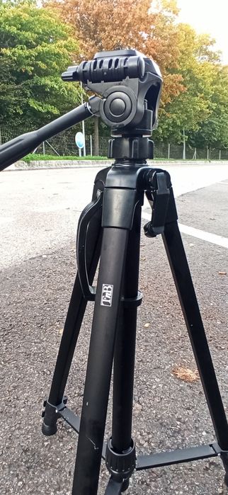 Штатив TnB Fast Shot з 3D вимірною головкою.