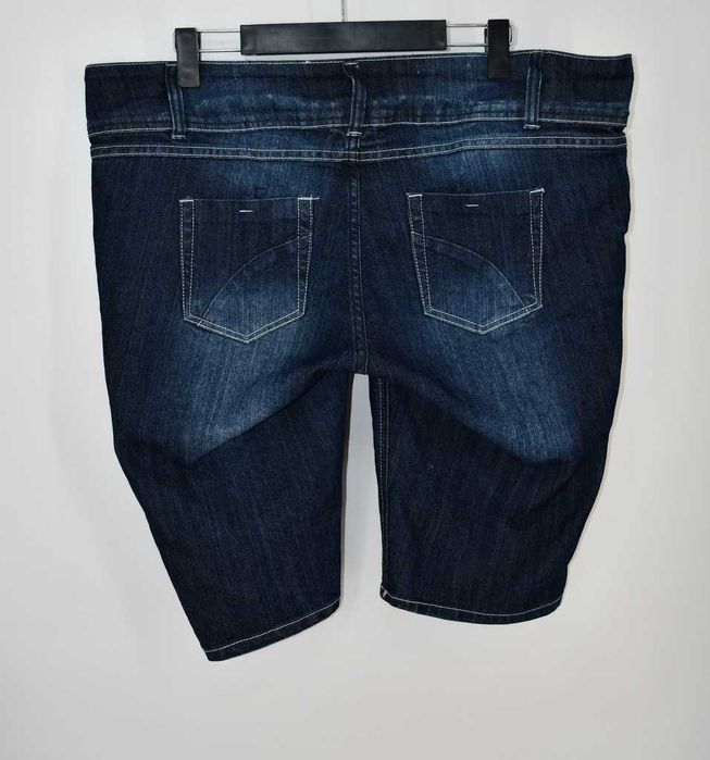 Jeansowe spodenki przed kolano Okay 48