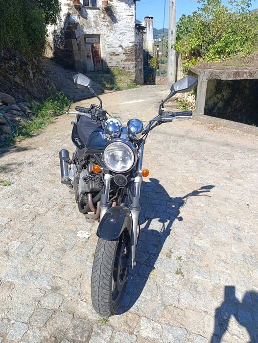 Yamaha XJ600N de 2001