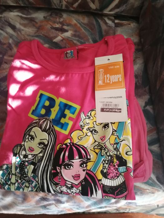 Calças Bordeaux novas com oferta da camisola de manga curta