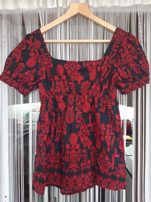 H&M Red/Black Geometric Pattern Tunic/Top (Size 36)