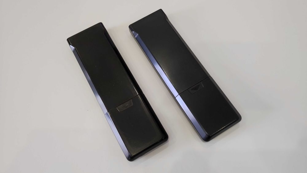 2 comandos TV Sony Trinitron