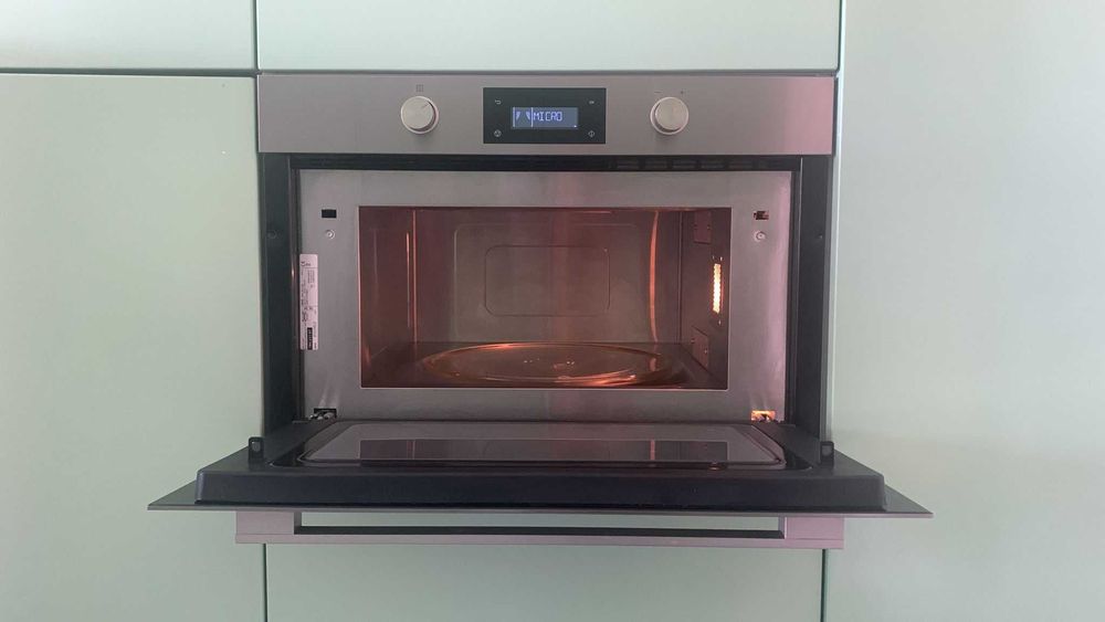 Forno Micro-ondas IKEA 500+ ANRÄTTA em Aço Inoxidável - Ótimo Estado!