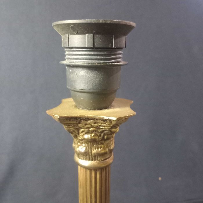 Base candeeiro em latão