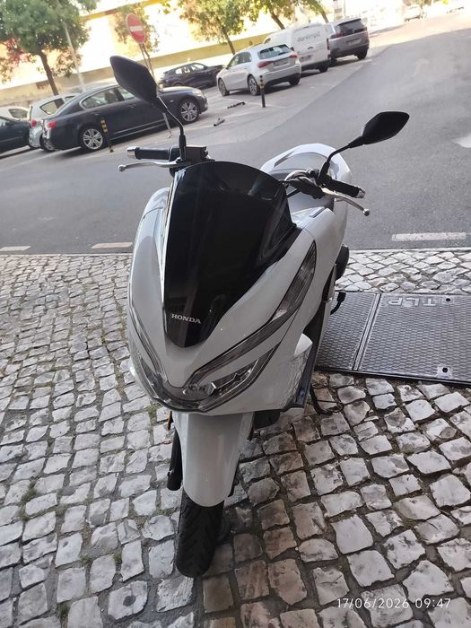 Honda PCX 125 (Modelo JF83) – 2020 – 17.500 km