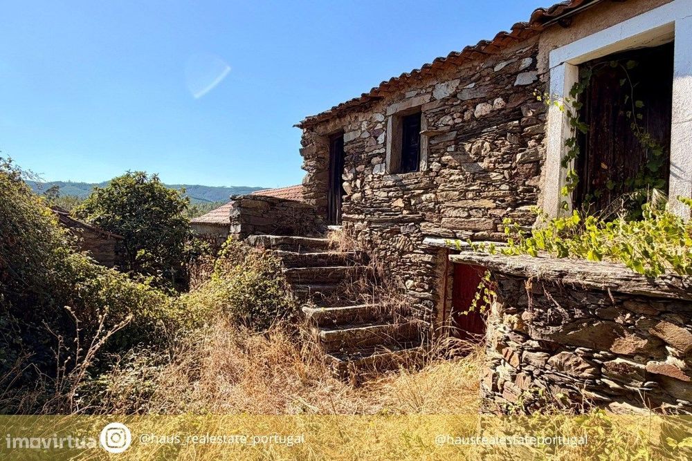 Moradia Geminada T2 Venda em Sarzedas,Castelo Branco