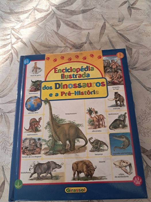 Enciclopédia ilustrada dos dinossauros e a pré-história