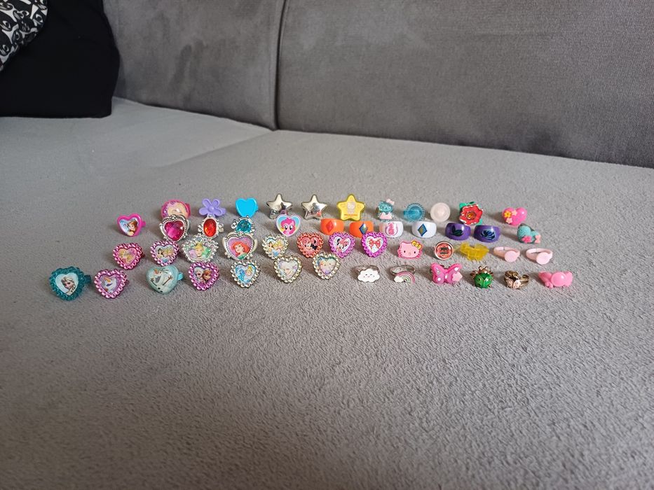 Zestaw pierścionków 49 szt  kraina lodu Elsa księżniczki pierscionki