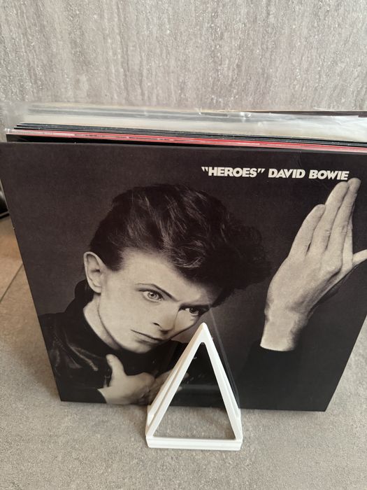 Підставка тримач для вінілових платівок