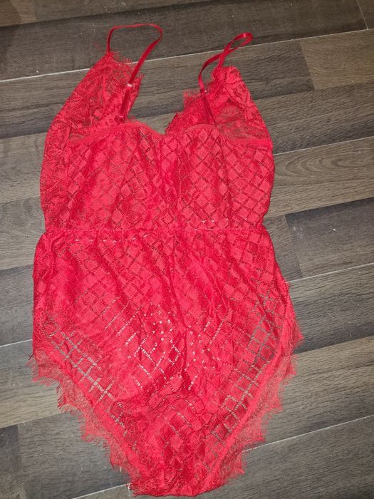 Nowe Body koronkowe czerwone  XL