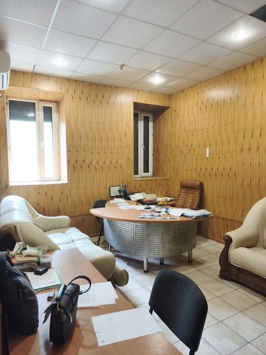 Продам коммерческое помещение, офис в центре!