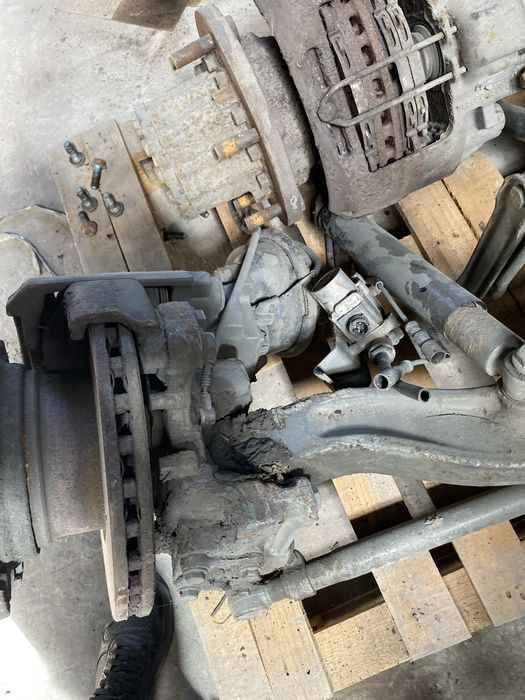 Передня балка Mercedes Atego 815-818