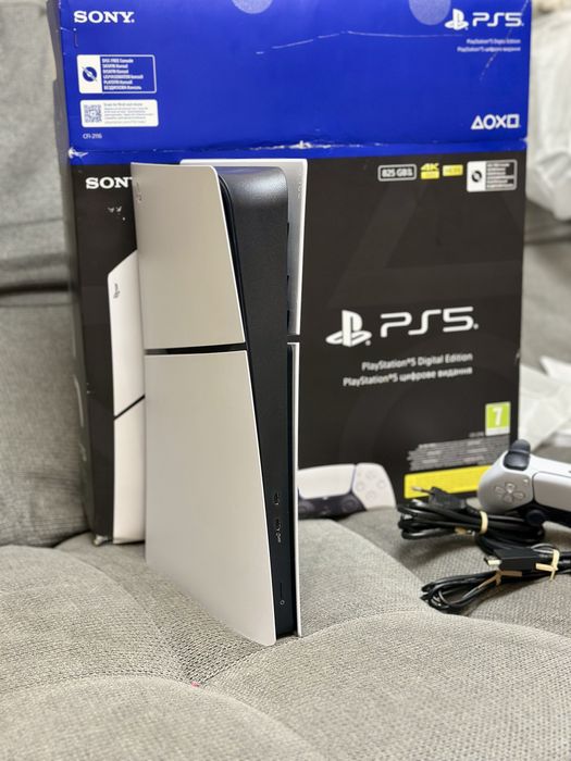 Sony Playstation  5 slim Digital Edition стан нової