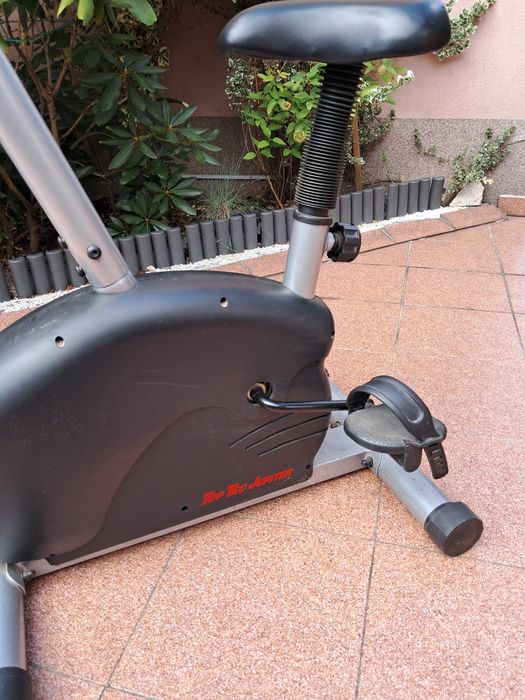 Stacjonarny rower do ćwiczeń